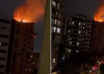 İstanbul’da 14 katlı metruk binanın çatısına yıldırım düştü