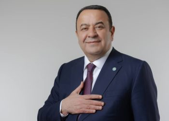 İstifalar peş peşe: Adnan Beker İYİ Parti'den istifa etti!