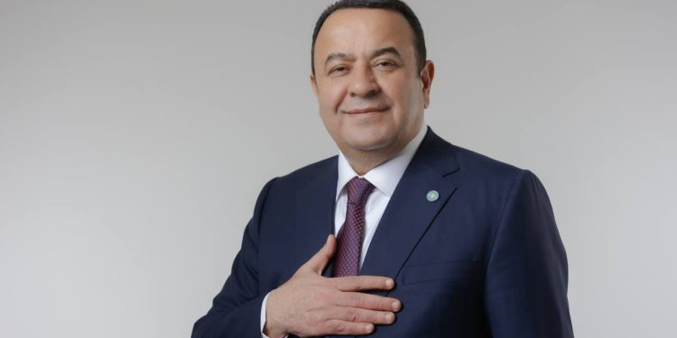 İstifalar peş peşe: Adnan Beker İYİ Parti'den istifa etti!