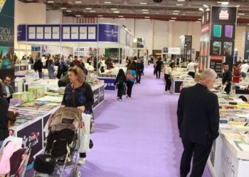 İzmir Kitap Fuarı’nda Kürtçe yayınlara yoğun ilgi