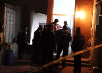 Kayseri’de cinayet; eşini kanlar içinde buldu