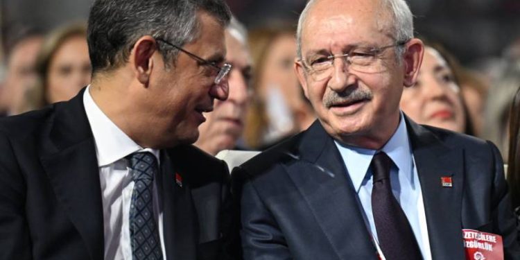 Kılıçdaroğlu dönemi bitti, yeni CHP Genel Başkanı Özgür Özel!