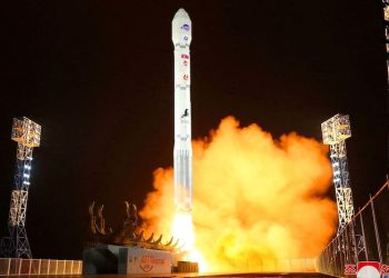 Kore Yarımadası | Pyongyang casus uydusunu fırlattı; tansiyon yükseldi