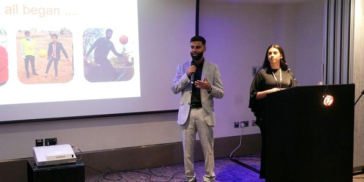 Kuruluşunun 10. yılında İngiliz çift Time to Help’i anlattı: Hayata bakışımızı değiştirdi