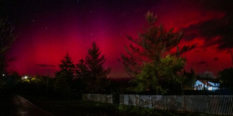 Kuzey Işıkları, Türkiye dahil olmak üzere çok sayıda ülkede görüldü