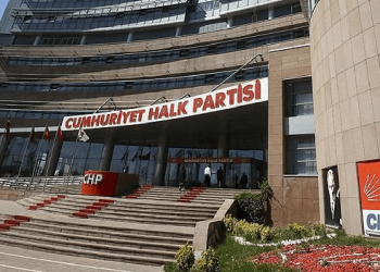 MYK toplantısında seçim planı hazırlanacak: CHP 'şartsız' ittifaklar için kapıyı açık bıraktı