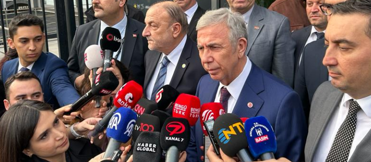 Yavaş: Akşener’e Özel’in selamları getirdim!