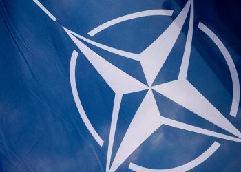 NATO, Soğuk Savaş döneminin Avrupa Konvansiyonel Silahlı Kuvvetler Antlaşması'nı askıya aldı