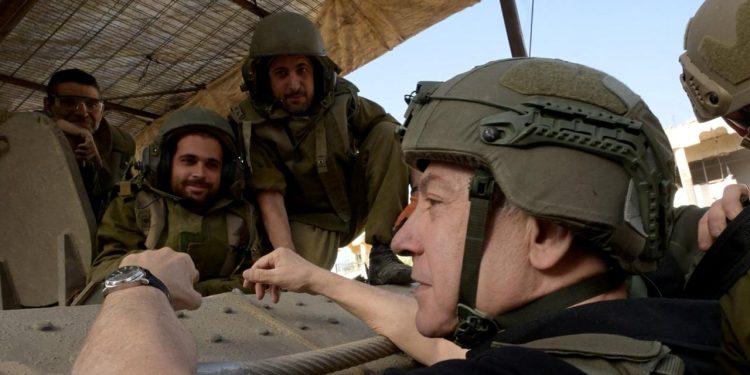 Netanyahu Gazze'nin kuzeyine gitti: Sonuna kadar devam edeceğiz, 'zafere' kadar