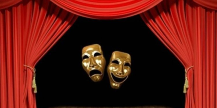 Özel tiyatrolara 55 milyon lira destek