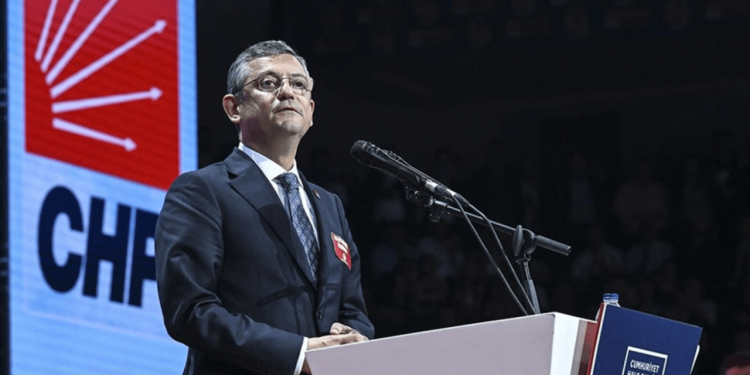 Özel'den Akşener açıklaması: İkimizin yapacağı müzakereden Türkiye kazançlı çıkar