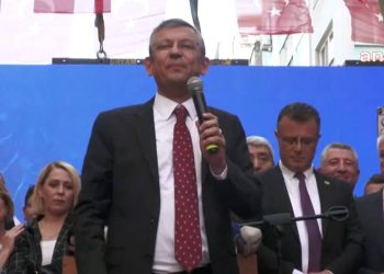 Özgür Özel Manisa'da CHP'lilere seslendi: "İktidar yürüyüşünü başlatacağız"