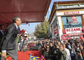 Özgür Özel'den Erdoğan'a "Anayasa" yanıtı: Bizde AYM’yi zayıflatacak bir anayasa değişikliğine geçit verecek göz yok