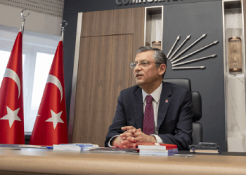 Özgür Özel'den Sosyalist Enternasyonale çağrı: İsrail'e karşı somut tedbirler almaya çağırıyorum