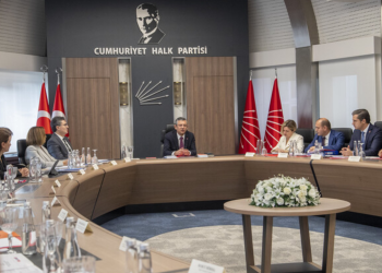 Özgür Özel'in büyükşehir planları belli oldu