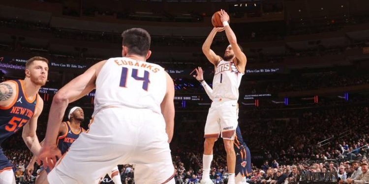 Phoenix Suns seriye bağladı