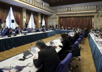 Savaşa ayrılan bütçe komisyondan geçti