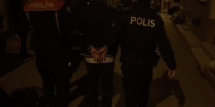 Silah kaçakçılarına operasyon: 1127 gözaltı