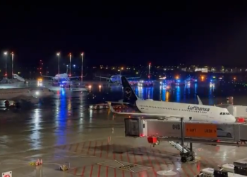 Silahlı bir kişi aprona daldı; Hamburg Havalimanı kapatıldı