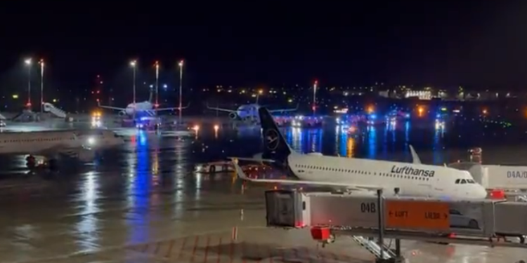 Silahlı bir kişi aprona daldı; Hamburg Havalimanı kapatıldı