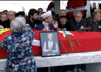 Sunucu Metin Uca’nın cenazesinde provokasyon girişimi
