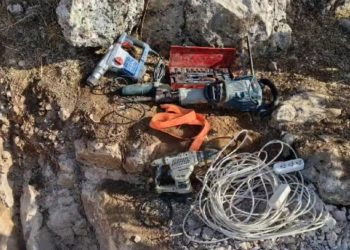 Tarikata 'kaçak define' operasyonu: 40 mürit gözaltına alındı