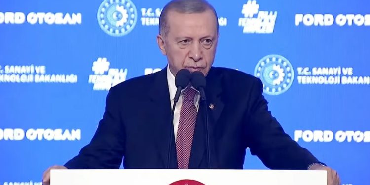 Tayyip Erdoğan: Ücretli ve emeklilerimizin her zaman yanında olduk