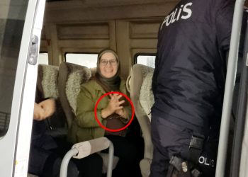 Tutuklanan Hüda Kaya’nın selamı var: Tek kişilik odadayım ama yalnız olmadığımı biliyorum!