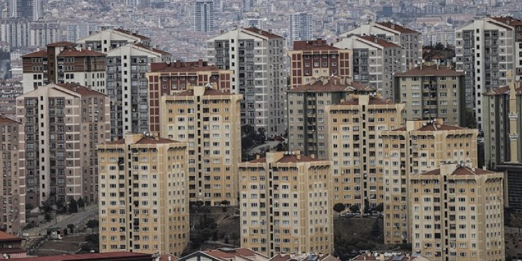 Veriler ortaya koydu: Konut satışları hızlı düştü!