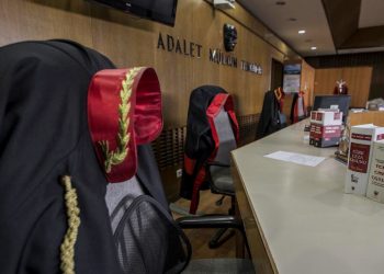 Yargıda skandalların sonu gelmiyor; mahkeme kararı olmadan serbest bırakılmış