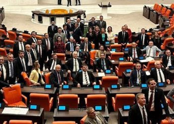 CHP’nin Meclis nöbetinde üçüncü haftaya girildi
