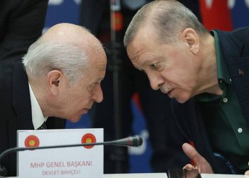 Külliye’de sürpriz görüşme