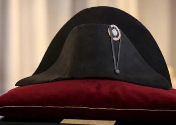 Napolyon’un şapkası rekor fiyata satıldı