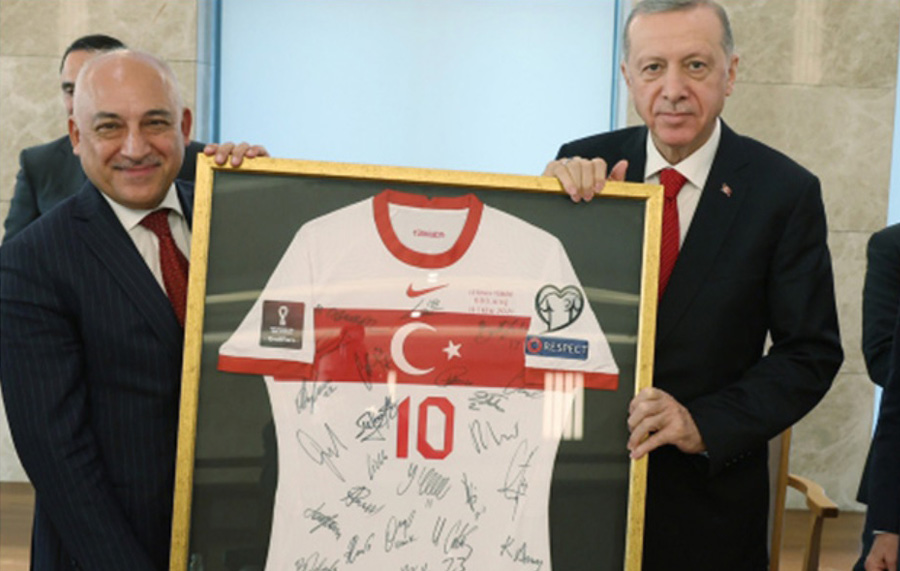 ‘Tayyip Erdoğan istedi, TFF Başkanı Büyükekşi istifa etti’ iddiası