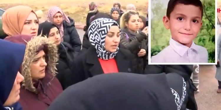 10 yaşındaki çocuğa sokak köpekleri saldırmıştı: Soruşturma açıldı