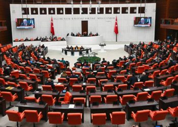 12 şehidin ardından Meclis’te “alkış” tartışması