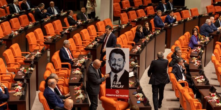 Can Atalay krizi büyüyor: Yargıtay Başkanı AYM’yi “keyfilikle” suçladı; CHP lideri “bu bir darbe girişimi” dedi