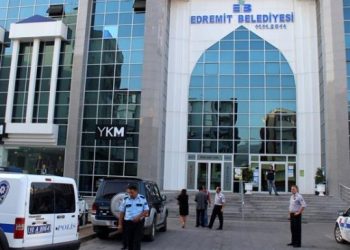 Edremit Belediyesi’nde milyonluk zarar 12 başlıkta sıralandı