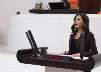 ‘Gimgim’de AKP’ye oy vermeyen engelli yurttaşların maaşları kesildi’