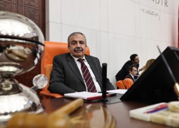 Tansiyonu düşen DEM Partili Önder hastaneye kaldırıldı