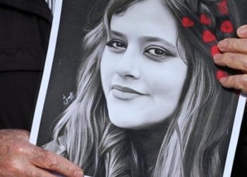 Sakharov Ödülü verilen Jina Emînî’nin ailesine yurtdışına çıkış yasağı