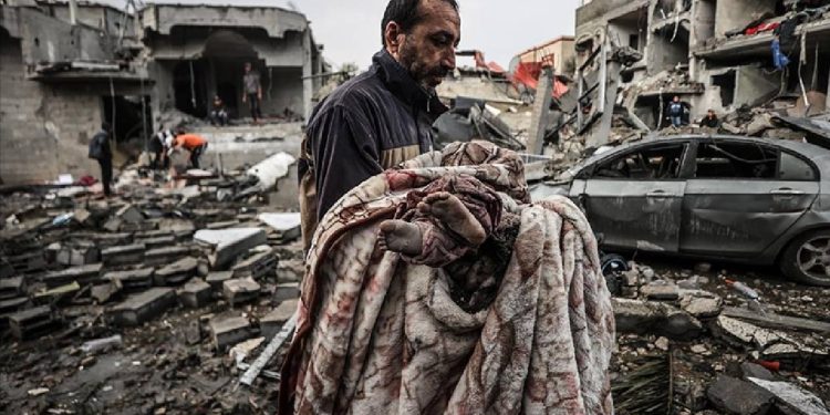 80 gün oldu, İsrail hâlâ bombalıyor: Gazze'de son 24 saatte en az 250 Filistinli öldürüldü, 500 Filistinli yaralandı