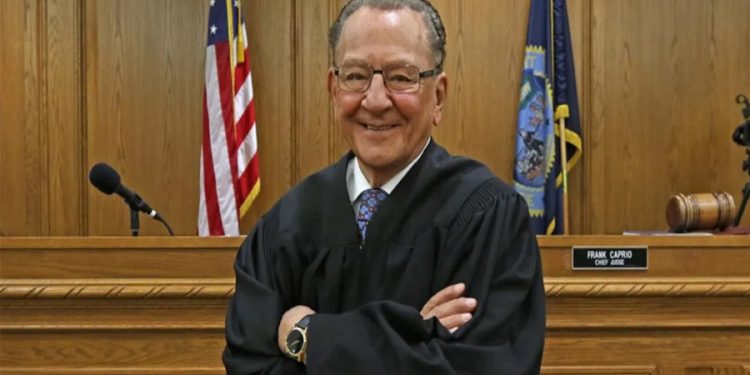 ABD’li ünlü yargıç kansere yakalandığını duyurdu