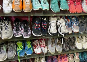 AB'de satılmayan giysi ve ayakkabıların imhası yasaklandı