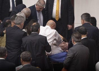 AKP’li vekilden, kalp krizi geçiren Hasan Bitmez’e: Allah’ın gazabı böyle olur işte!