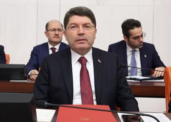 Adalet Bakanı’na göre Türkiye’de ‘gazetecilik’ faaliyetinden dolayı tutuklu gazeteci yok!