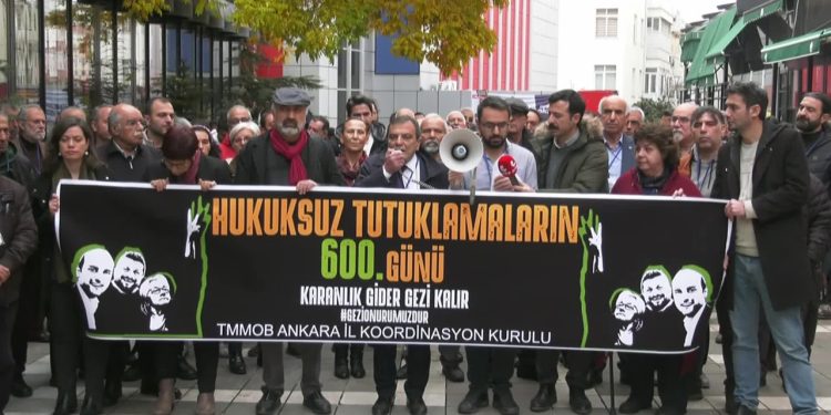 Adalet Nöbeti 600'üncü gününde: 'Arkadaşlarımızı serbest bırakın'