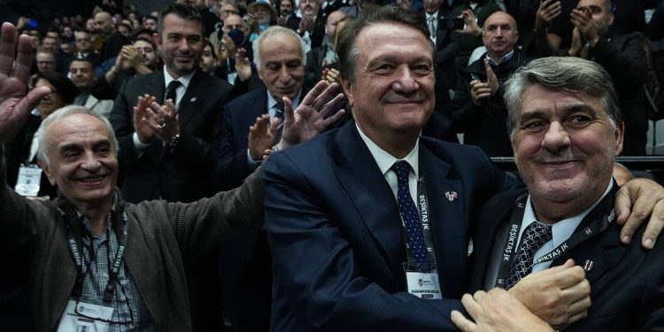 Ahmet Nur Çebi dönemi bitiyor: Beşiktaş yeni başkanını seçiyor