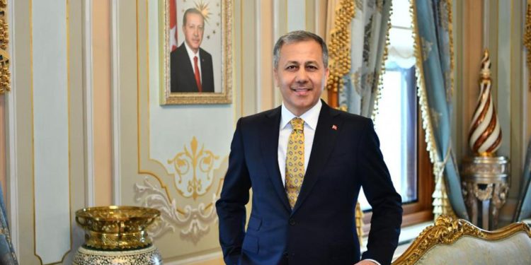 Ali Yerlikaya'nın Atatürk paylaşımı AKP'li ismi rahatsız etti: 'CHP iktidara mı geldi nedir...'