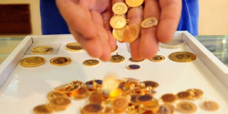 Altın fiyatlarında düşüş sürüyor: Gram altın ne kadar?